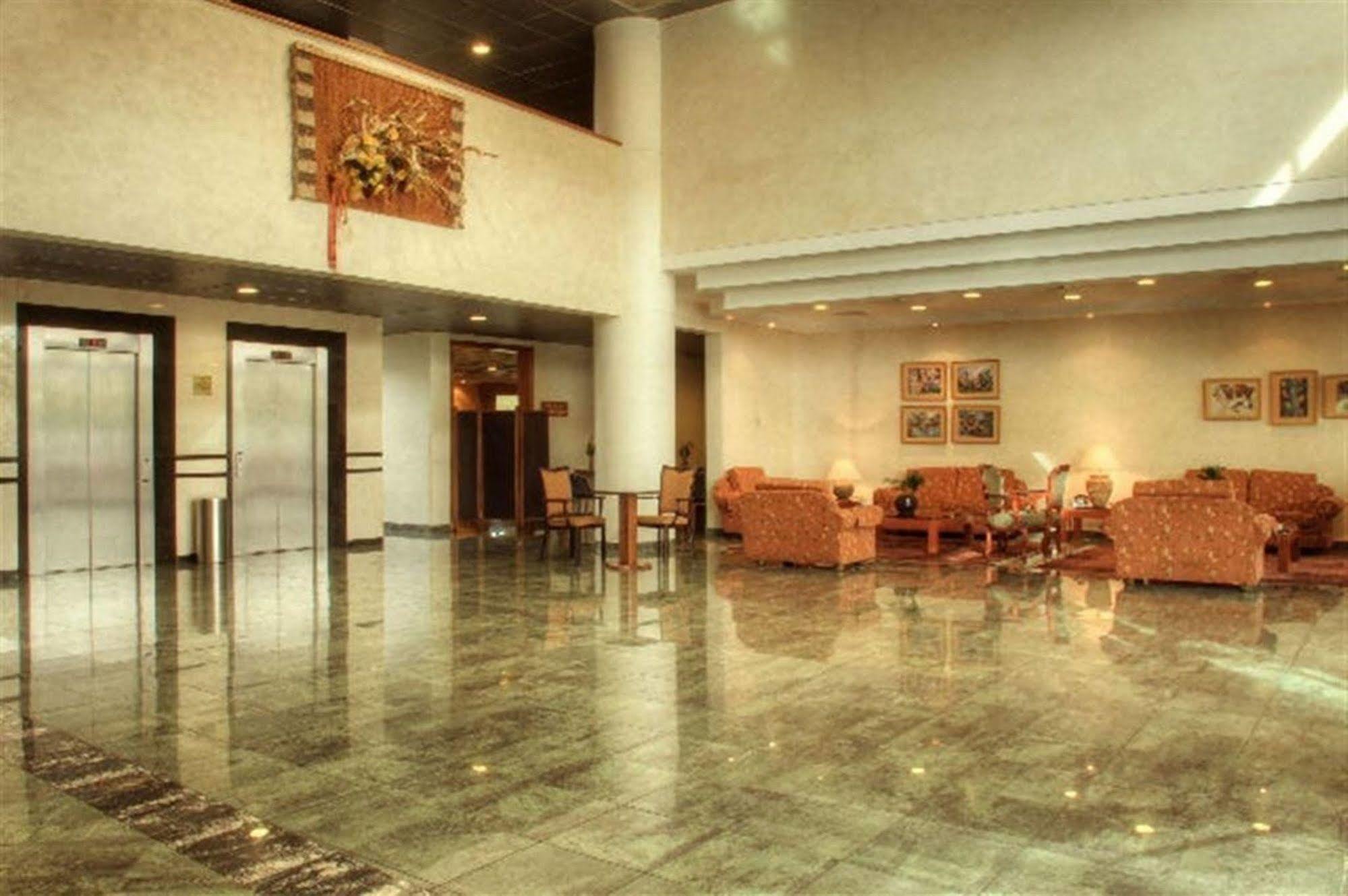 סנטיאגו Hotel Diego De Almagro Aeropuerto מראה חיצוני תמונה